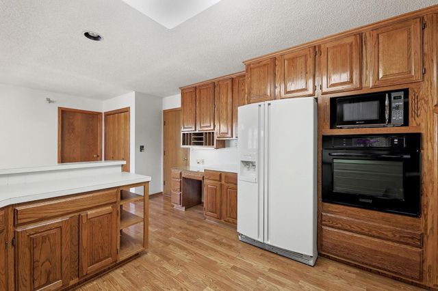 2313 N Amarado St, Wichita, KS 67205