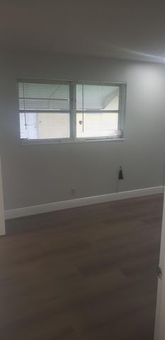 4442 W Golfers Circle W, Palm Beach Gardens, FL 33410