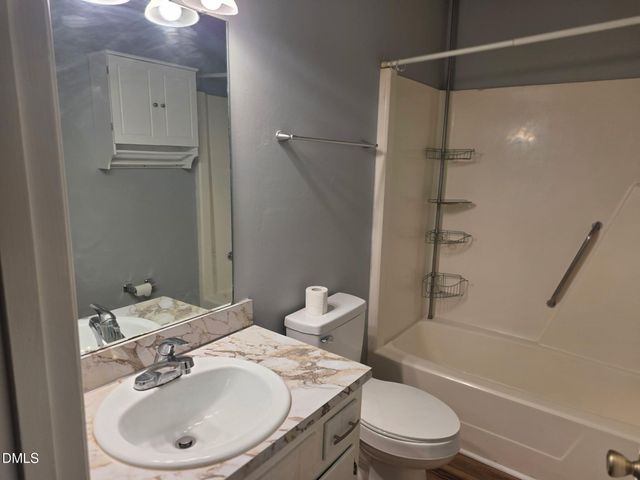 902 W Chatham Street, Cary, NC 27511