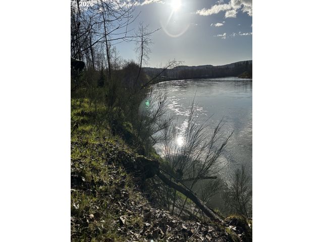 130 HORSESHOE BEND, Kelso, WA 98626