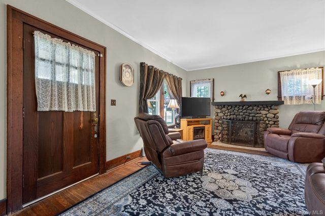 4 Mt Hope Avenue, Otisville, NY 10963