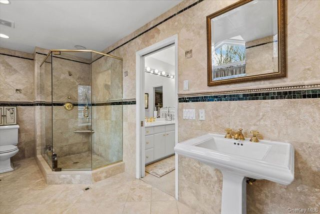 3 Penny Lane, Scarsdale, NY 10583