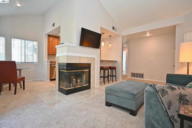 7875 7875 Canyon Meadow Cir D, Pleasanton, CA 94588