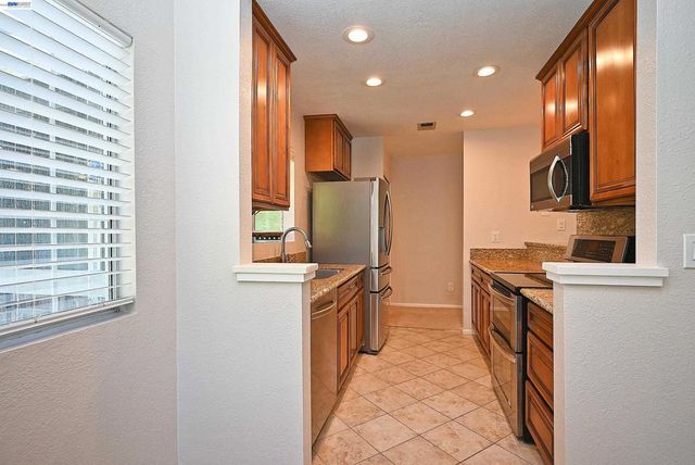 7875 7875 Canyon Meadow Cir D, Pleasanton, CA 94588