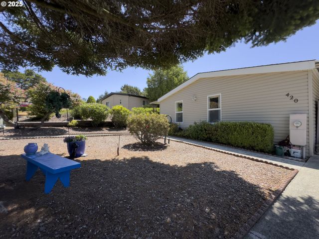 420 LEELO Ct, Florence, OR 97439