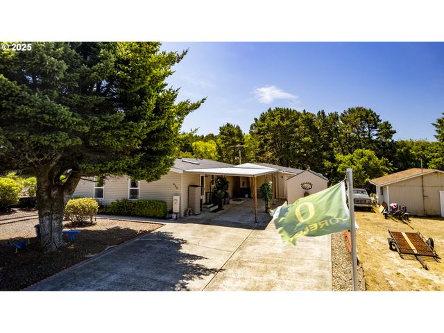 420 LEELO Ct, Florence, OR 97439
