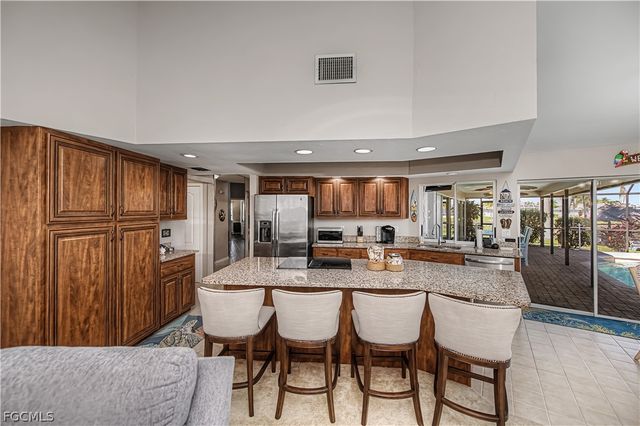 4521 SW 2nd AVE, Cape Coral, FL 33914