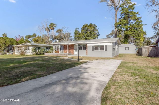 1132 Clearwater Road, Daytona Beach, FL 32114