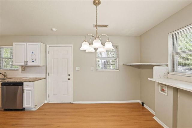 5575 Oglesby Road, Atlanta, GA 30349