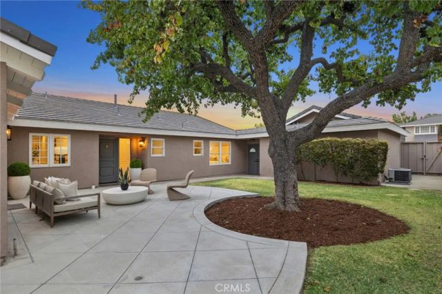 2839 Carob Street, Newport Beach, CA 92660