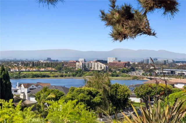 2839 Carob Street, Newport Beach, CA 92660