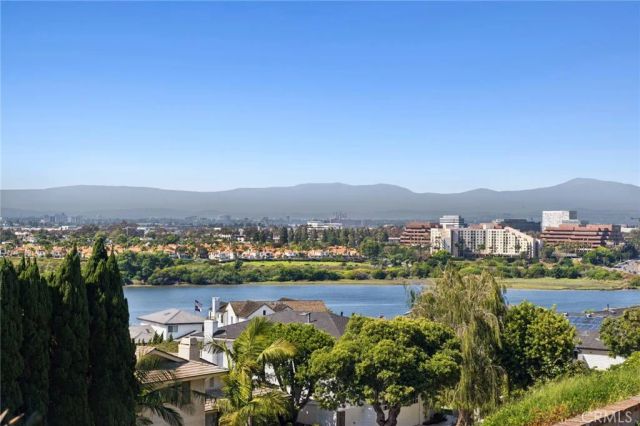 2839 Carob Street, Newport Beach, CA 92660