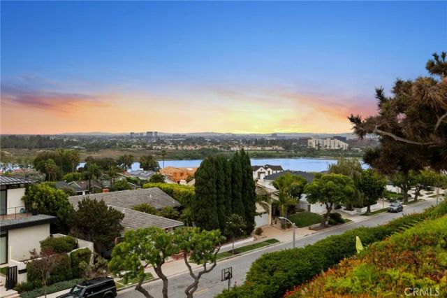 2839 Carob Street, Newport Beach, CA 92660