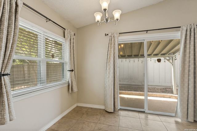 9848 Meadow Way, Converse, TX 78109