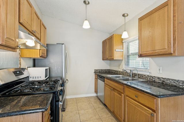 9848 Meadow Way, Converse, TX 78109