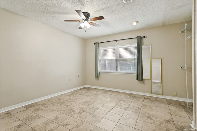 9848 Meadow Way, Converse, TX 78109