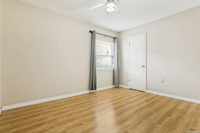 9848 Meadow Way, Converse, TX 78109