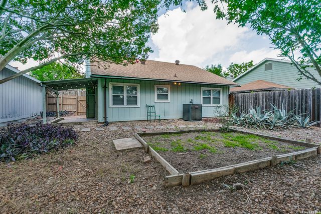 9848 Meadow Way, Converse, TX 78109