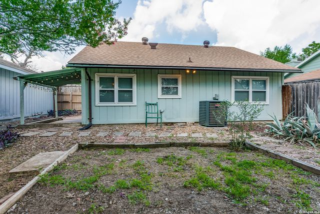 9848 Meadow Way, Converse, TX 78109