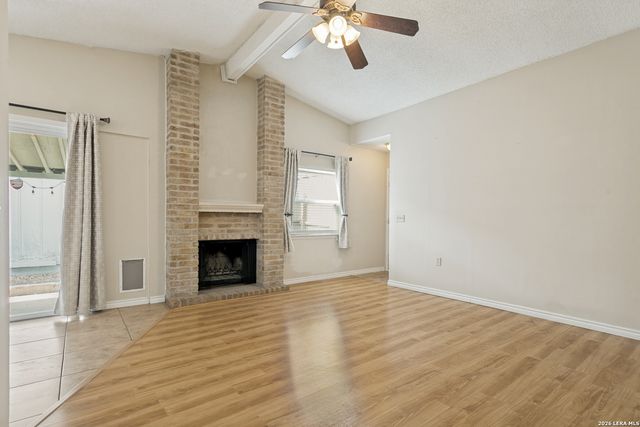 9848 Meadow Way, Converse, TX 78109