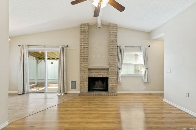 9848 Meadow Way, Converse, TX 78109