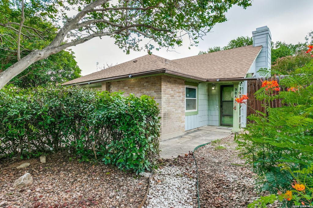 9848 Meadow Way, Converse, TX 78109