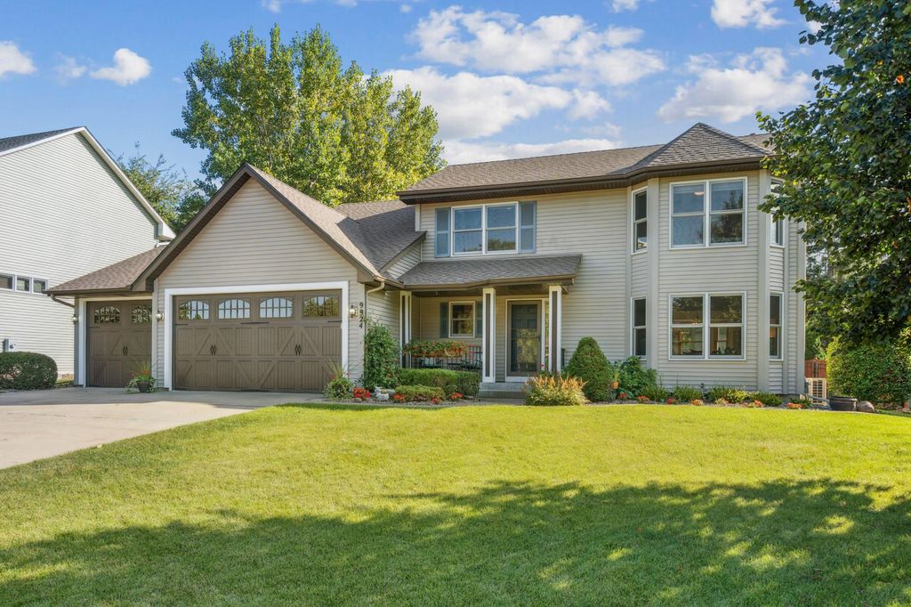 9924 172nd Street W, Lakeville, MN 55044