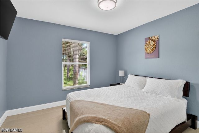 850 29th ST SW, Naples, FL 34117