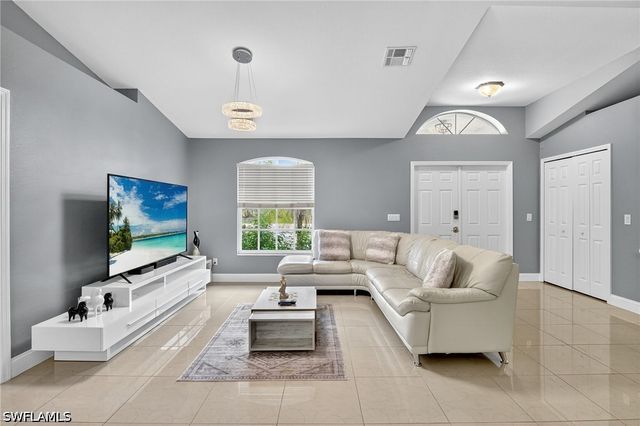 850 29th ST SW, Naples, FL 34117