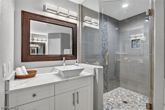 850 29th ST SW, Naples, FL 34117