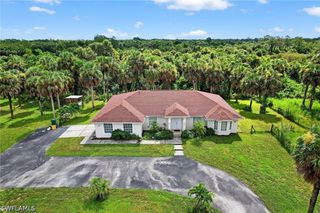 850 29th ST SW, Naples, FL 34117