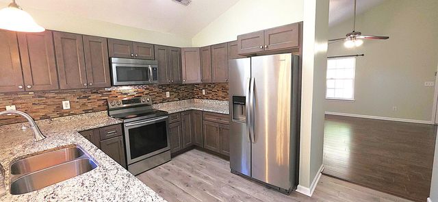 290 Stonewood Crossing Drive, Boiling Springs, SC 29316