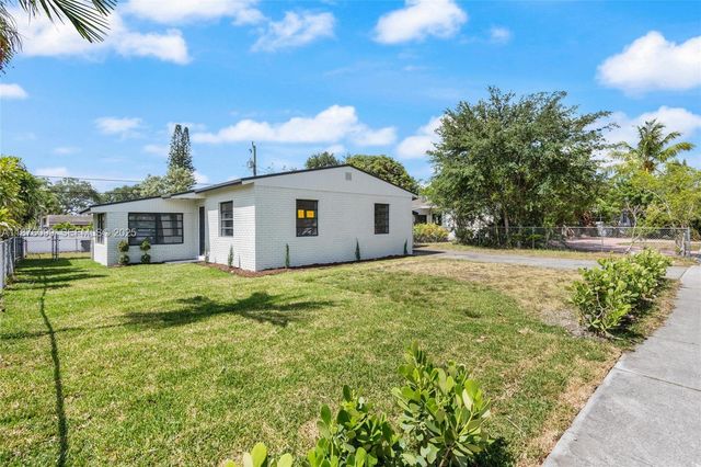 3230 Taft Street, Hollywood, FL 33021