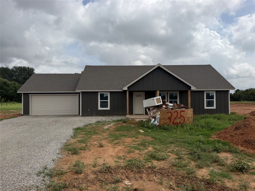 325 Myers Drive, Springtown, TX 76082