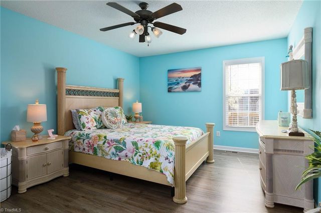 11 Stoney Point Court, Thomasville, NC 27360