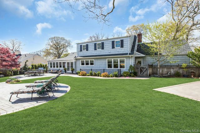 41 Yoakum Street, Farmingdale, NY 11735