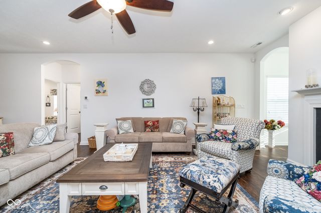 6903 Ben Riley Court, Plainfield, IN 46168