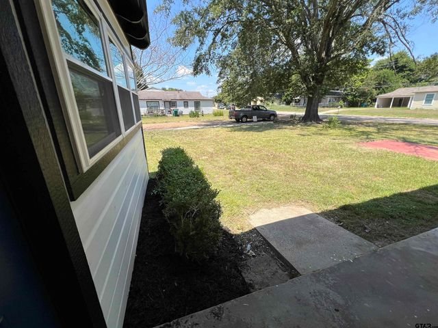 611 Hickory, Hughes Springs, TX 75656