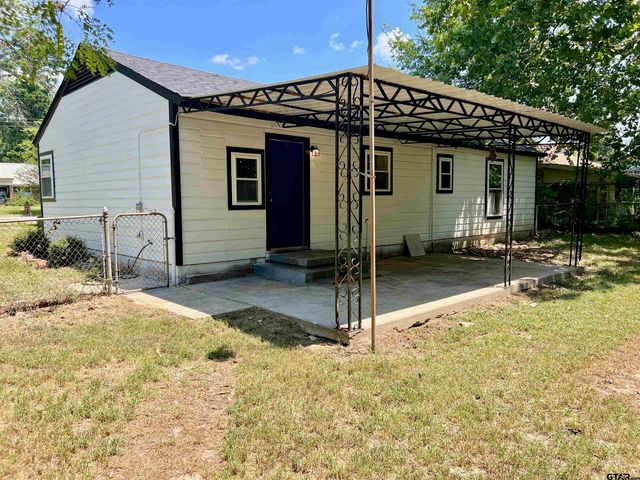 611 Hickory, Hughes Springs, TX 75656