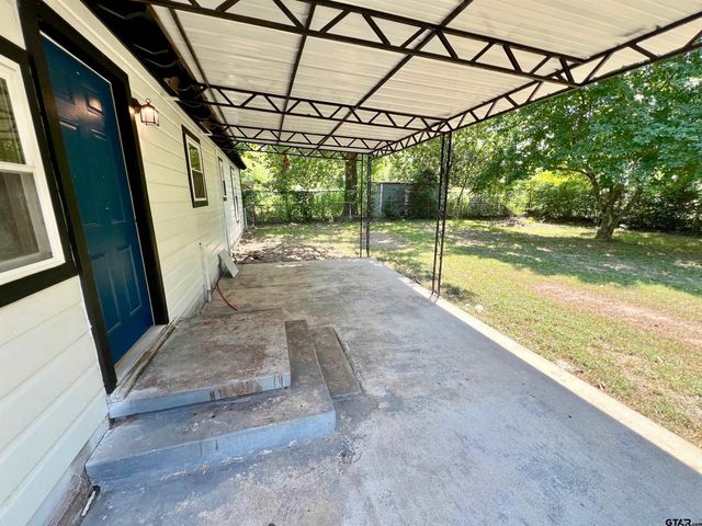 611 Hickory, Hughes Springs, TX 75656