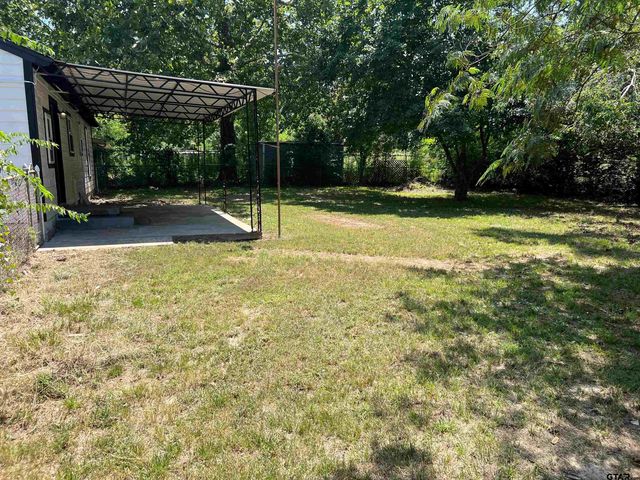 611 Hickory, Hughes Springs, TX 75656