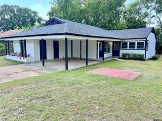 611 Hickory, Hughes Springs, TX 75656