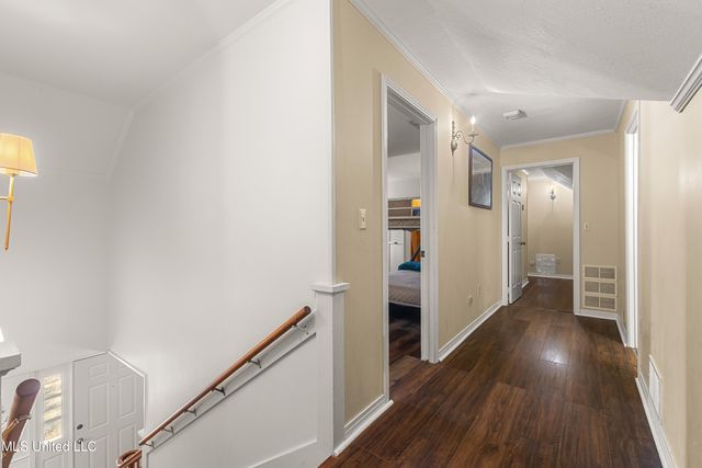 269 W Lake Road, Hattiesburg, MS 39402