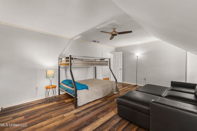 269 W Lake Road, Hattiesburg, MS 39402