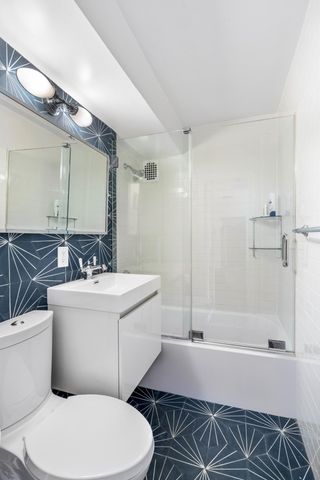 900 W 190th St Apt 10E, New York City, NY 10040