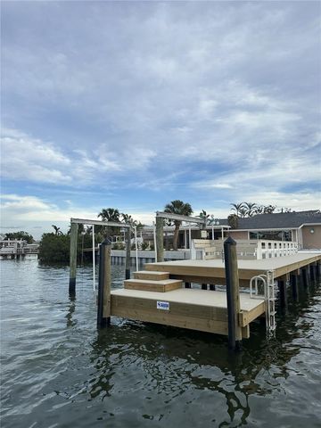 7985 4TH AVENUE S, St Petersburg, FL 33707