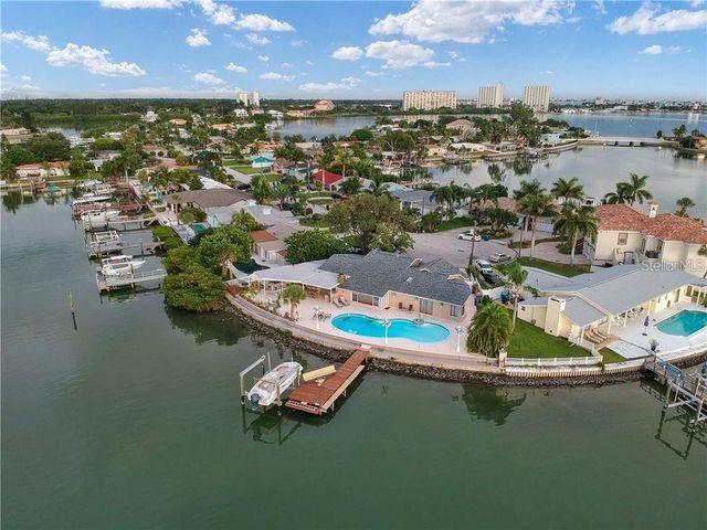 7985 4TH AVENUE S, St Petersburg, FL 33707