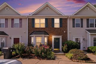 29 Edgebrook Circle, Durham, NC 27703