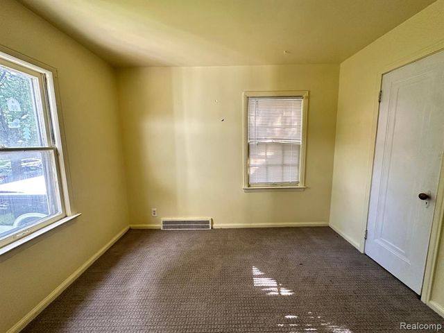 15252 Rossini Drive, Detroit, MI 48205