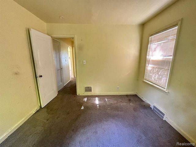 15252 Rossini Drive, Detroit, MI 48205